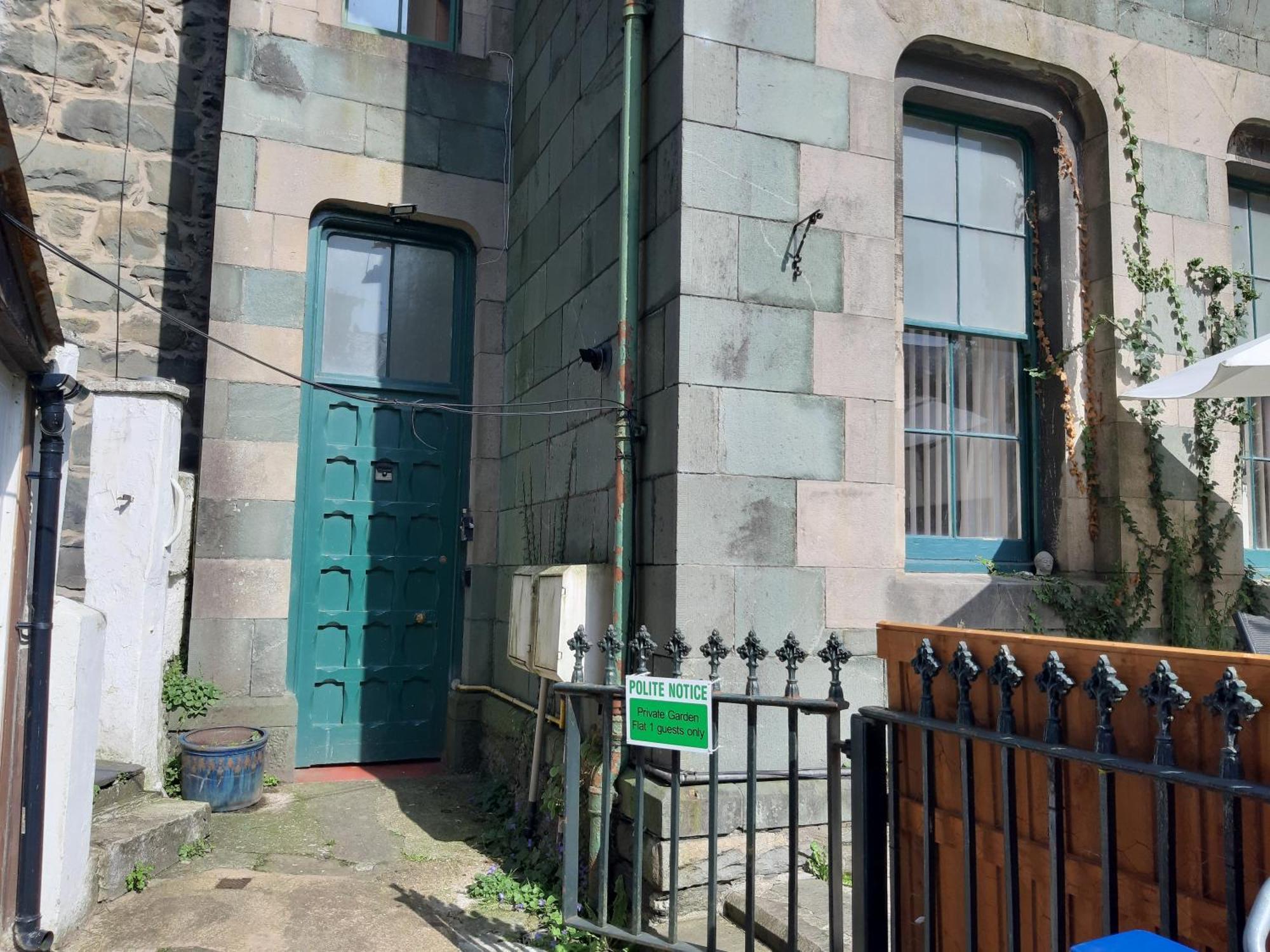Ground Floor Barmouth Centre Apartment With Garden 외부 사진