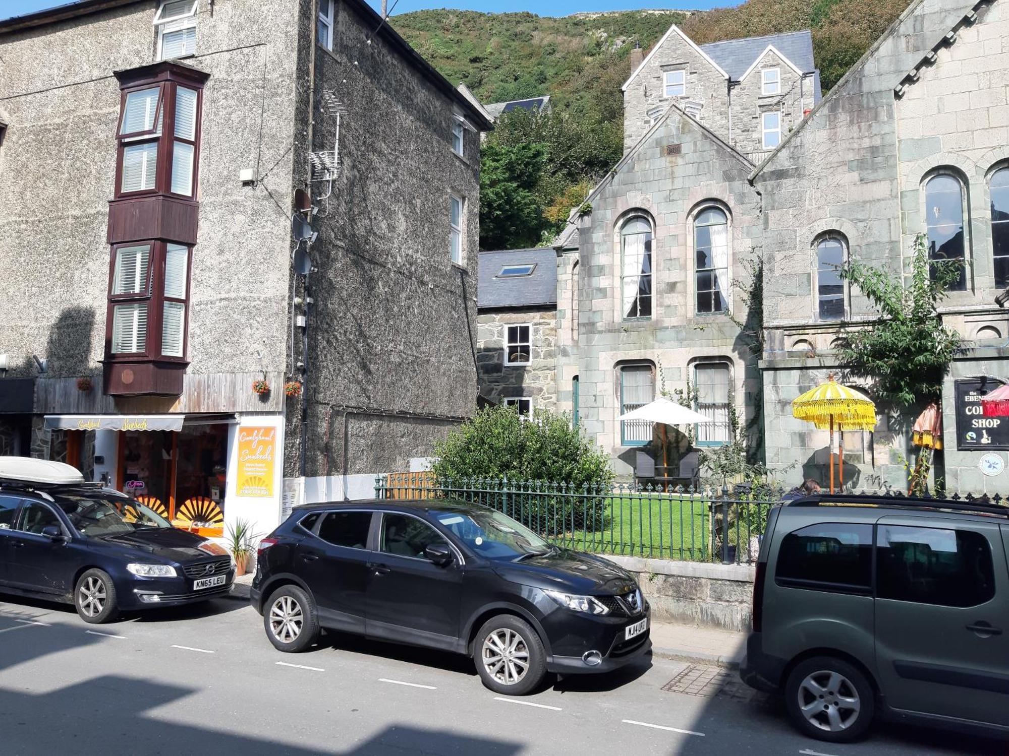 Ground Floor Barmouth Centre Apartment With Garden 외부 사진